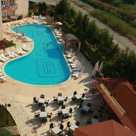 Otel Pelin 3*